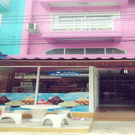 Lalit Guesthouse 2 차암 외부 사진