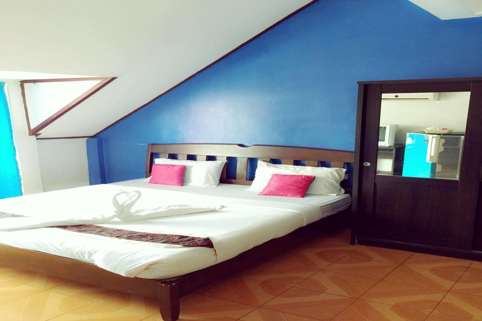 Lalit Guesthouse 2 차암 외부 사진